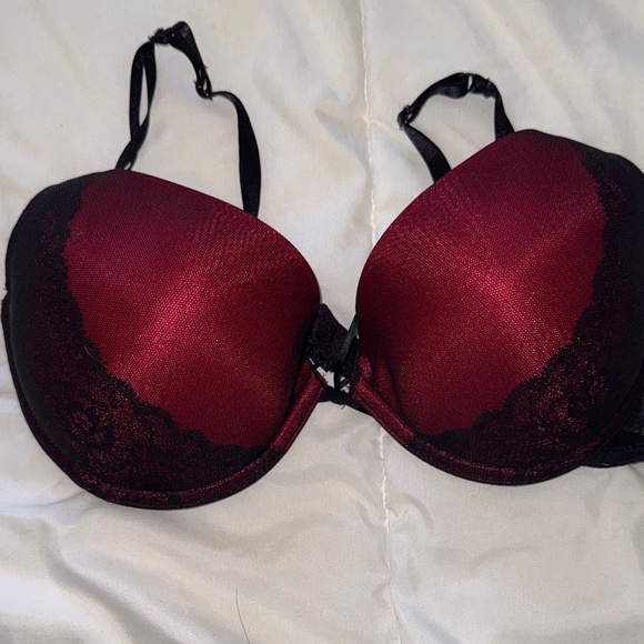 Vassarette Deep Red Lace Bra - Picture 1 of 2